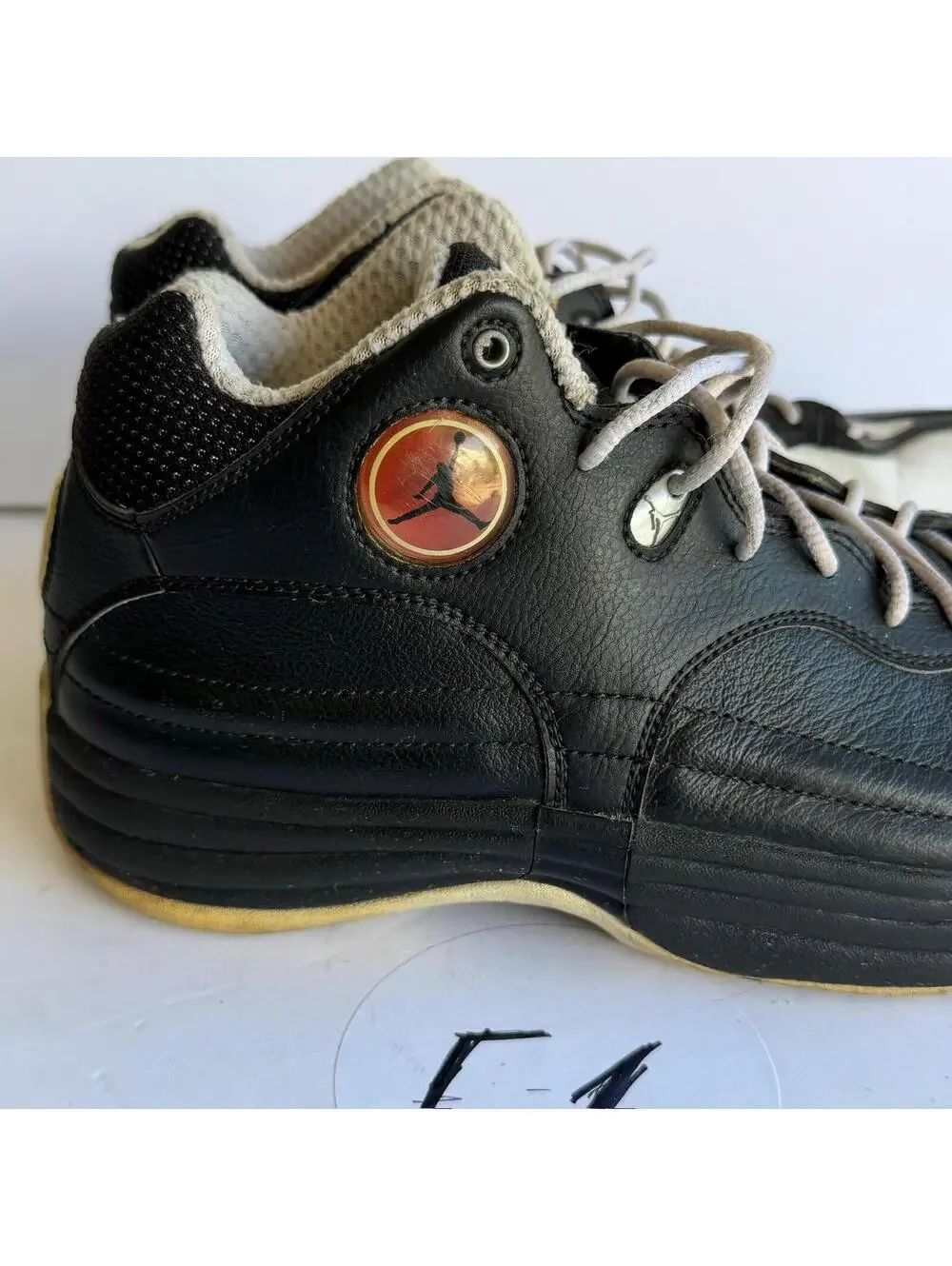 Jordan Basketball Team Shoes Men's Size 9.5 Black/White Used - Good